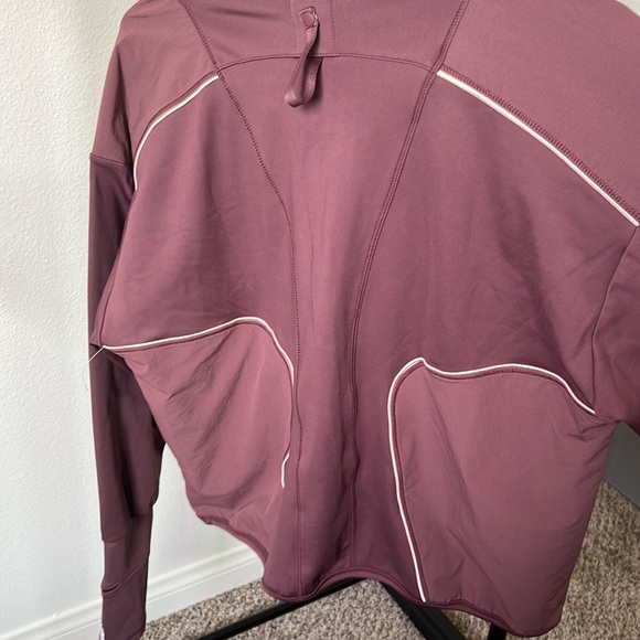 FREE PEOPLE Act Fast Warmth Layer in maroon NWOT sz Large - Picture 10 of 12